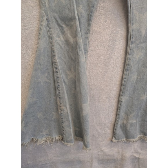 Show Me Your Mumu Star Print Bell Bottom Jeans Womens‎ Size M Light Wash Denim - Picture 3 of 9